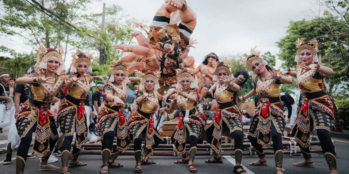 Kritik Sosial dan Wajah Bhuta Kala Hari Ini pada Ogoh-Ogoh Barbar