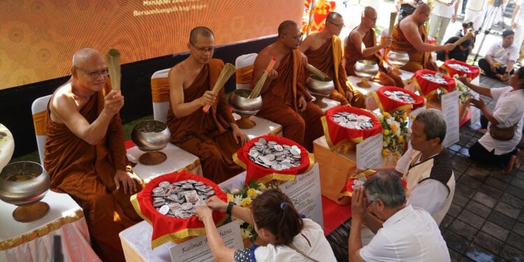 Dari Bara Logam ke Simbol Persatuan: Pengecoran Rupang Buddha Nusantara dalam Peringatan Tahun Kencana Setengah Abad Saṅgha Theravāda Indonesia