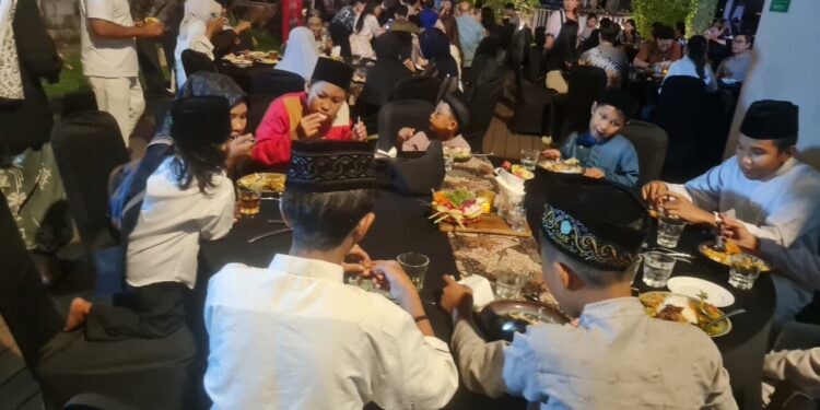 Anak-anak Ceria dalam Buka Puasa Bersama IHKA BPD Bali dan Yayasan Fastabhikul Khoirut