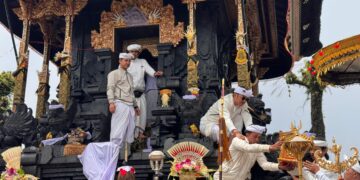Mlaspas dan Ngenteg Linggih Meru Tumpang Solas di Pura Ulun Danu Batur, Linggastana Ida Bhatari Sakti Dewi Danuh