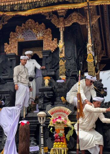 Mlaspas dan Ngenteg Linggih Meru Tumpang Solas di Pura Ulun Danu Batur, Linggastana Ida Bhatari Sakti Dewi Danuh
