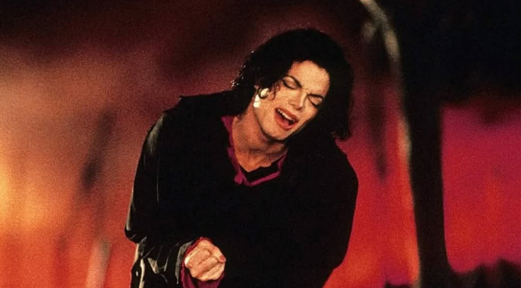 ‘Earth Song’ di Tengah Deru Mesiu