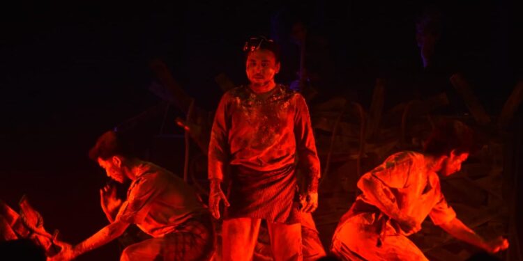 Durhaka Sebagai Bahasa Kuasa: Narasi Tubuh Perempuan Melalui Pertunjukan Malin Kundang Lirih