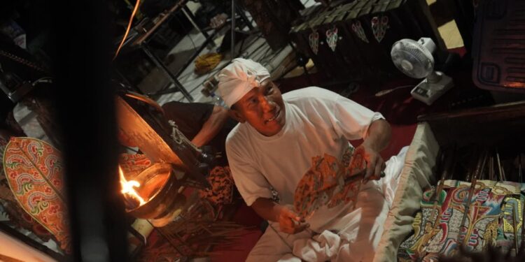 Tradisi yang Mulai Bernegosiasi dengan Zaman —Dari Pentas Wayang Bungkulan di Festival Wayang Bali Utara 2026