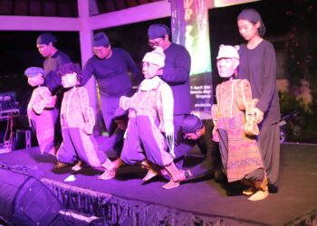 Eksplorasi Material dan Gerak, Serangkai Inovasi Komunitas Wayang Ental di Festival Wayang Bali Utara 2026