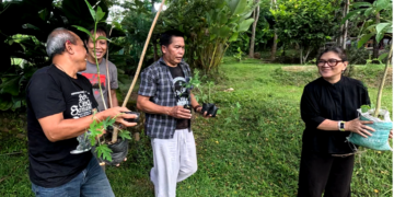 Menanam Waktu di Tubuh Bumi —Performance Art Project No-Audiens di Bukit Arkana Sawe dan Segara Ambengan, Negara–Bali
