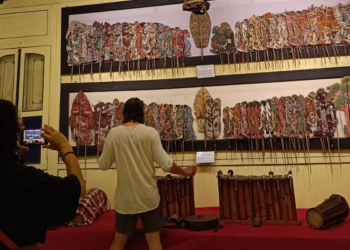 Mereka Menunggu di Setia Darma 