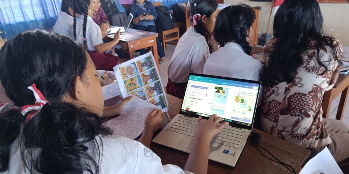Dari Cerita Bergambar ke Dunia Digital: Cara Mahasiswa Pascasarjana Undiksha Menanamkan Literasi di SD Negeri 7 Kampung Baru, Singaraja