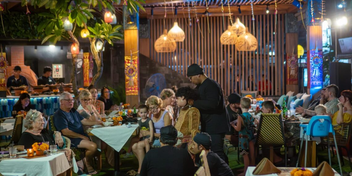 Tradisi Mebat dalam Nuansa Modern yang Hidup di Four Points by Sheraton Bali, Kuta