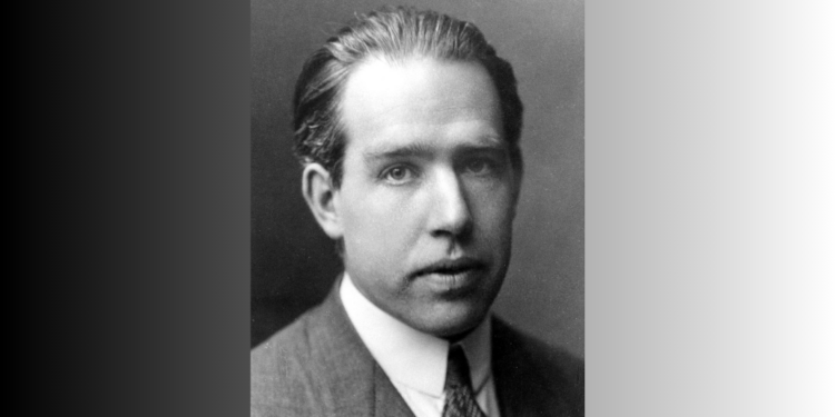 Niels Bohr, Spiritualitas, dan Pancakosha: Ketika Fisika Kuantum Bertemu Kebijaksanaan Timur
