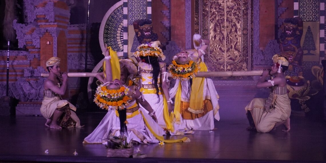 ‘Madedari’ Karya Putu Ayu Kartika Dewi: Menafsir Jejak ‘Dedari’ dalam Tari Kreasi yang Kontemplatif