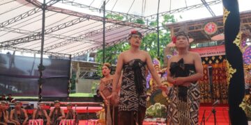 Ketika Sastra Menyatukan Dua Saudara dalam “Putra Cahyaning Kulawandu Wandawa”  —Taman Penasar Duta Kabupaten Klungkung di Pesta Kesenian Bali 2026