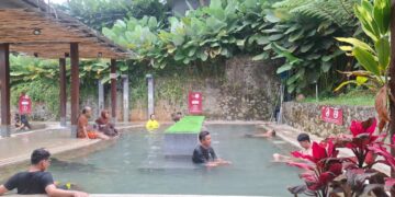 Ke Pacet Mereka Kembali