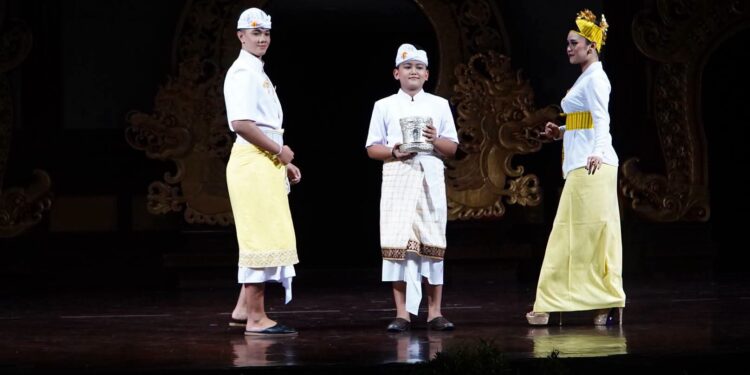 Buleleng Bercerita Lewat Busana Adat —Dari Payas Ningrat hingga Pedawa
