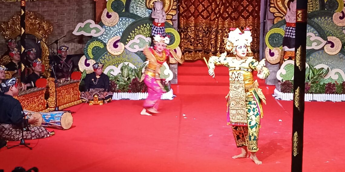 Bangkitkan Legong Lasem Kelandis, Komunitas Ni Pollok Hidupkan Kembali Jejak Maestro di Pesta Kesenian Bali 2026