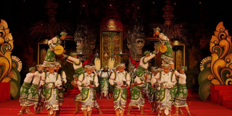 Ketika Gerak Mengalahkan Bunyi: Baleganjur PKB dalam Bayang-bayang Sirkus