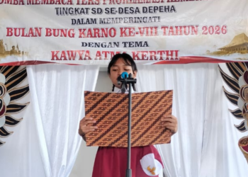 Dari Panggung Proklamasi di Desa Depeha: Ketika Siswa SD Mengumandangkan Kembali Teks Proklamasi yang Sakral