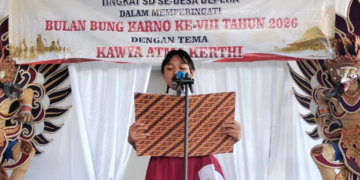 Dari Panggung Proklamasi di Desa Depeha: Ketika Siswa SD Mengumandangkan Kembali Teks Proklamasi yang Sakral