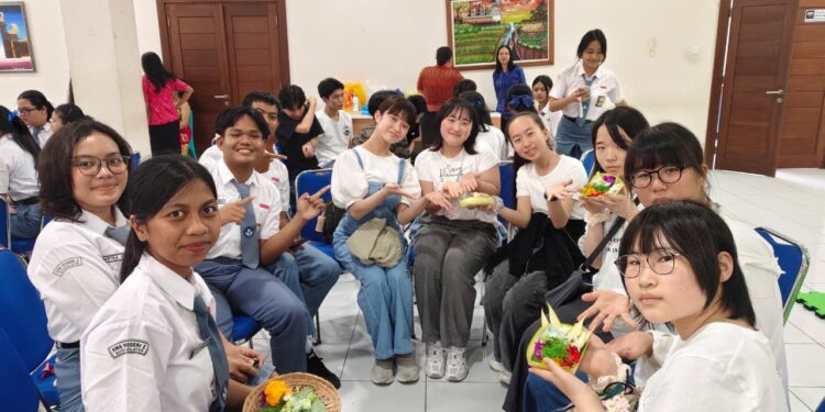 Kolaborasi Osaka Gakugei High School Jepang dengan Toska