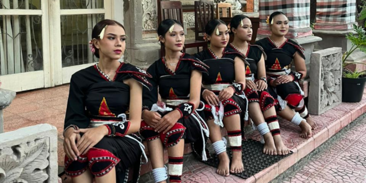Tari Kontemporer “Perempuan di Sawah” Membuka Singaraja Literary Festival 2026