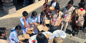 Bagai Pasukan Perang, Tim Volunteer AVIRAMA “Kejar Sampah” di Singaraja Literary Festival 2026