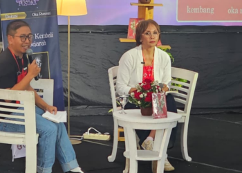 Oka Rusmini Bedah “Kembang”, Menggali Luka Sunyi Perempuan Penyintas Tragedi 1965