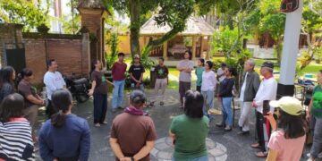 Belajar Mendengarkan Bumi: Refleksi dari Workshop Biodinamik di Griya Yangloni, Gianyar