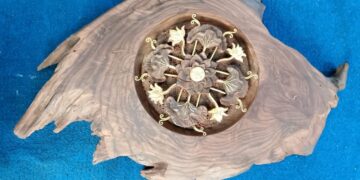 Kitab yang Ditulis Alam —Membaca “The Sacred Text of Padma” karya Sumino dan Sarah Kasuhardi