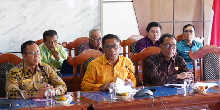 DPRD Buleleng Gelar Rapat Gabungan Komisi Bersama Eksekutif: Soroti Evaluasi SiLPA dan Penguatan BUMD