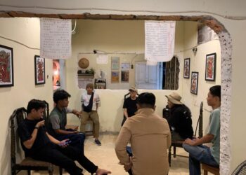 Membongkar Praktik Artistik Pada Puisi Sebatang Kara: Dalam Pameran “Dialog Ferdi dan Opus Sastra”