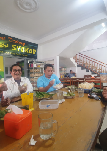 Mencari Rasa di Ranah Minang: Negeri yang Berbicara Lewat Masakan