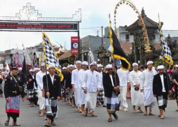 “Batur Paramanugraha” untuk Dua Desa, “Batur Kawinugraha” untuk Tiga Seniman