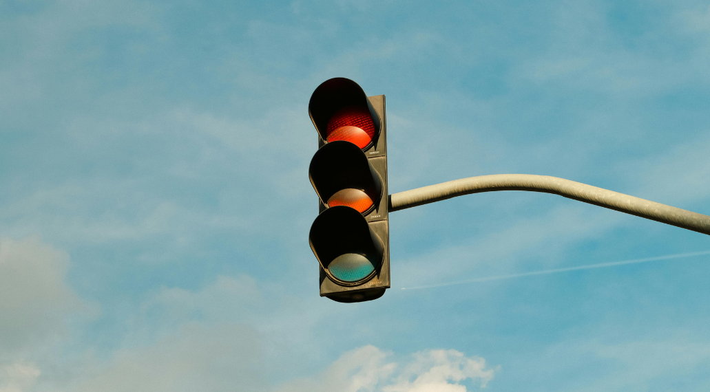 Lampu Merah dan Mental Menerabas