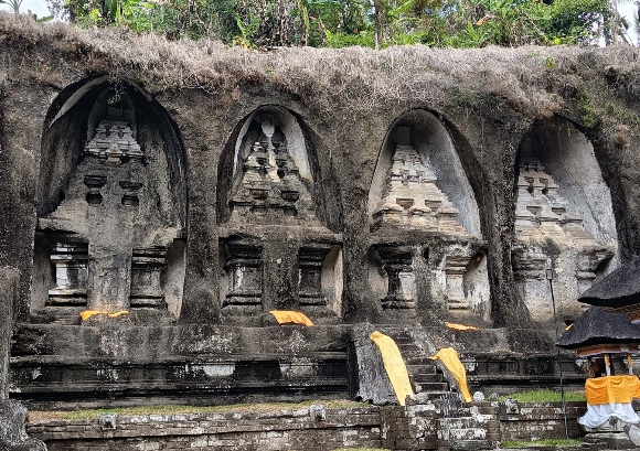 Candi  Tebing Gunung Kawi: Kolaborasi Epik Jejak Budaya Masa Lalu dengan Lanskap Menawan DAS Pakerisan