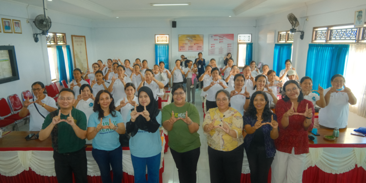 Sinergi Universitas Udayana dan Desa Lebih: Bekali Keluarga Hadapi Tantangan Kesehatan Mental Remaja di Era Digital