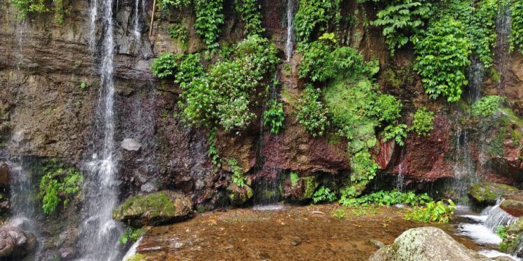 Kembali Bertamu di Air Terjun Parang Ijo pada Tahun 2026