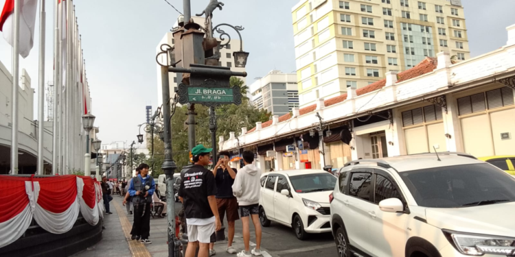 Perjalanan Pulang, Menemukan Ketenangan di Jalan yang Panjang [Catatan dari Kota Bandung]
