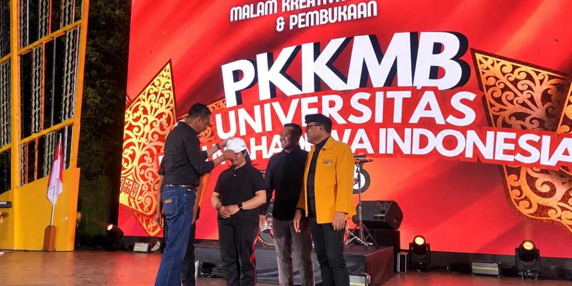490 Mahasiswa Baru UPMI Bali Memulai Kehidupan Kampus lewat Malam Kreativitas