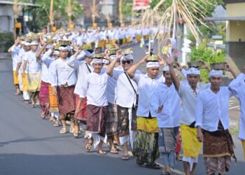 Ngusaba Segara lan Ngusaba Nini Desa Adat Kusamba: Generasi Muda Jangan Malu Lestarikan Tradisi