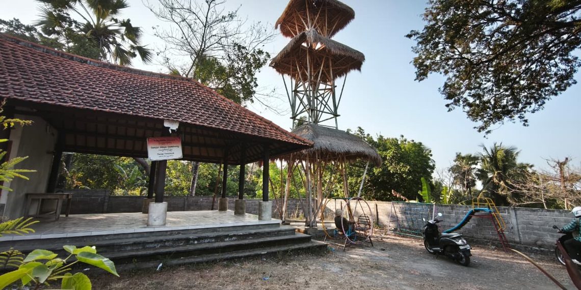 Dari Bambu Petung, Desa Tembok Membangun Akses Digital