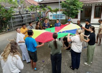 Di Balik Diagnosis Skizofrenia, Ada Manusia yang Ingin Dipahami