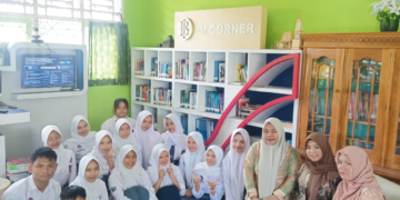 Duta Pustaka Bergerak: Dosen UPNVJ Dorong Gen-Z SMAN 7 Kota Bengkulu Jatuh Cinta pada Perpustakaan Digital