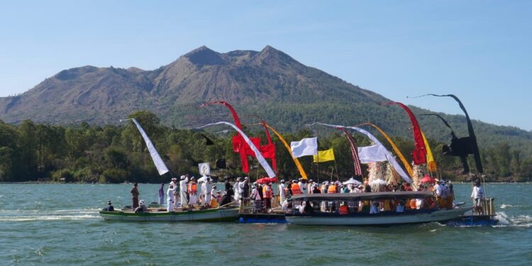 Pengungsian Terakhir Batur: Perspektif Pelaku Tantra
